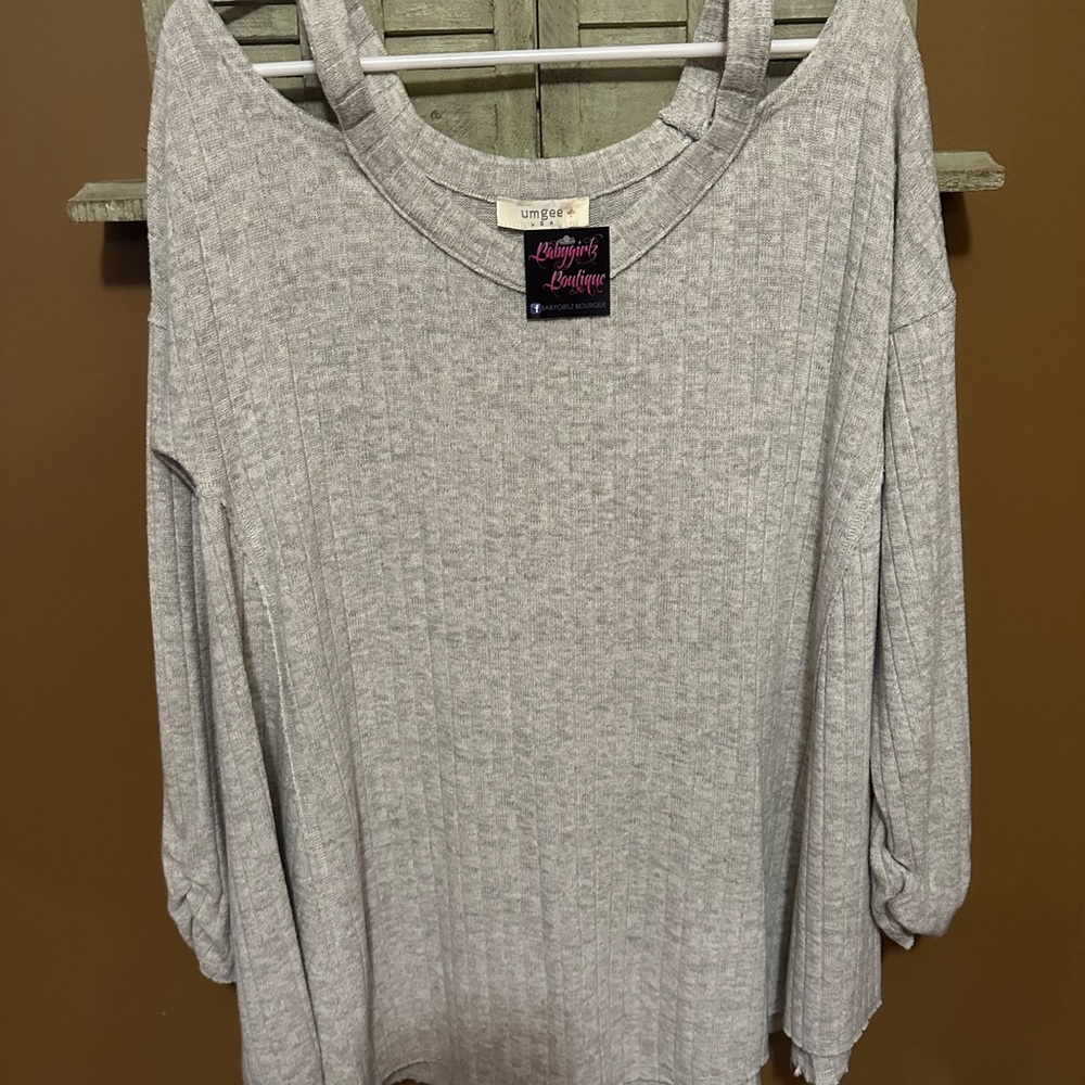 Umgee Gray Off-the-Shoulder Sweater
